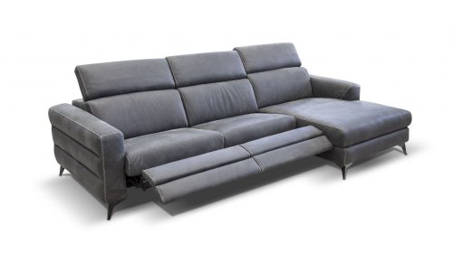 Ermes-with-chaise-web-3
